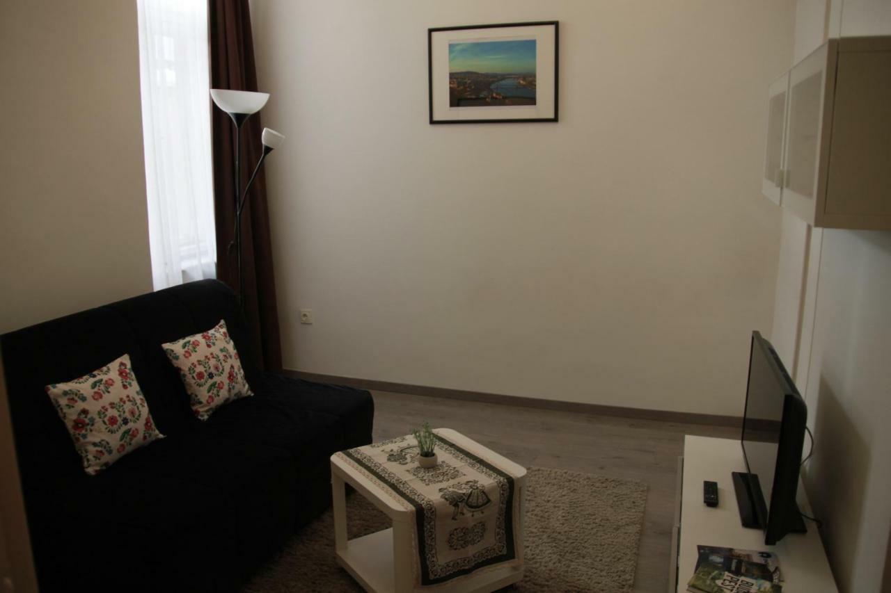Duna Szecsi Apartman Boedapest Buitenkant foto