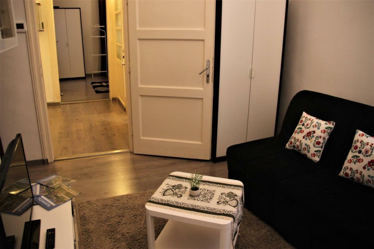 Duna Szecsi Apartman Boedapest Buitenkant foto