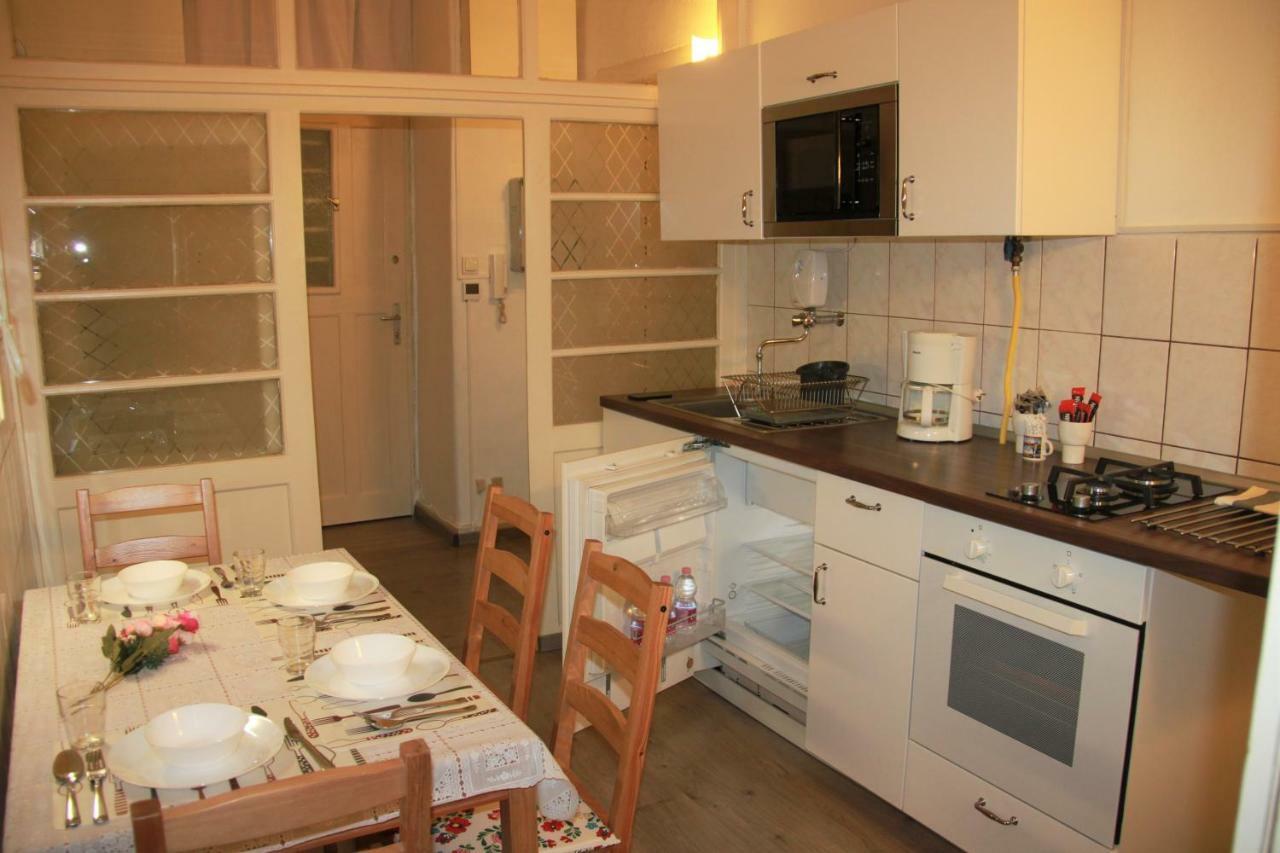 Duna Szecsi Apartman Boedapest Buitenkant foto